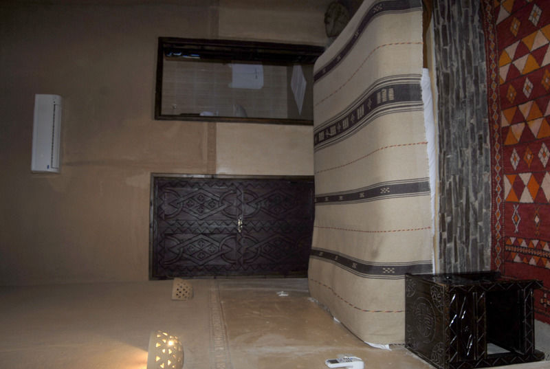 Hotel Kasbah Imdoukal à Nkob Extérieur photo