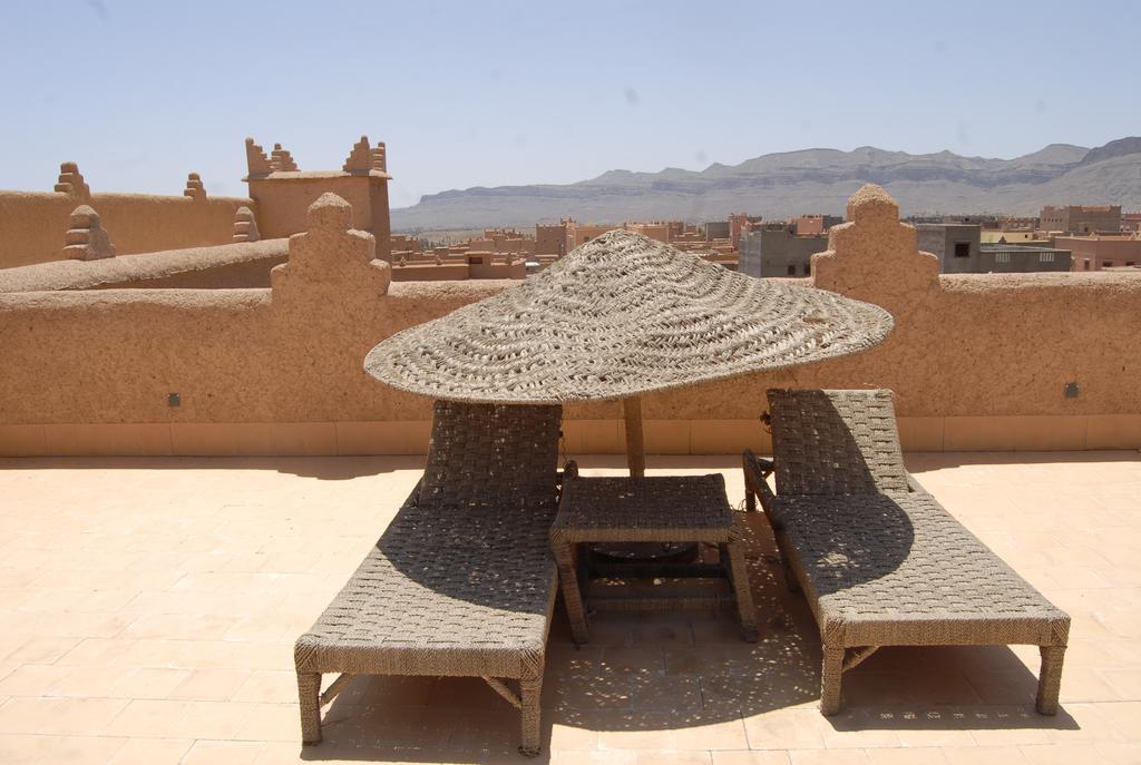 Hotel Kasbah Imdoukal à Nkob Extérieur photo